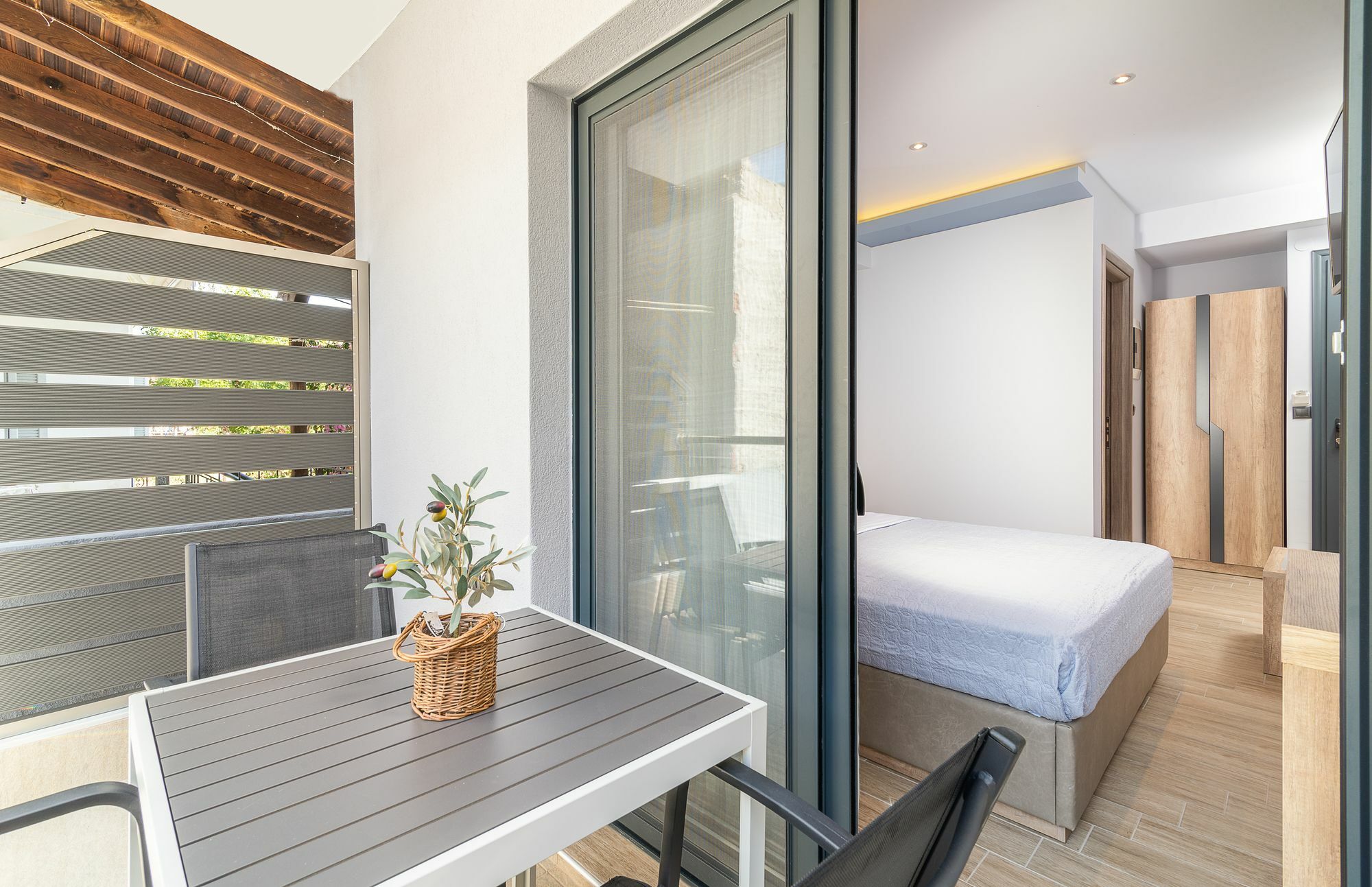 Oasis Hotel Szárti Kültér fotó